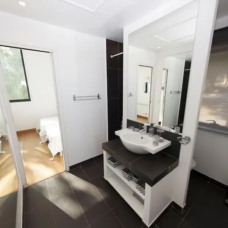Sleeps 10 Pool Air Con Wifi Корбара