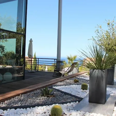 Sleeps 10 Pool Air Con Wifi Holiday home *