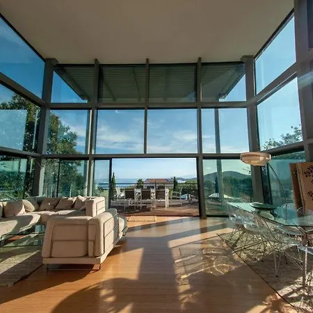 Sleeps 10 Pool Air Con Wifi Holiday home Corbara