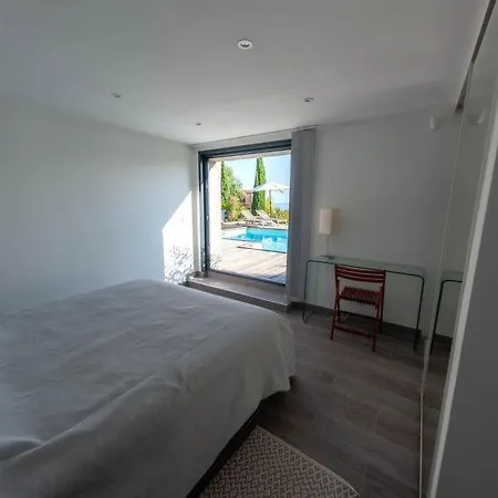 Sleeps 10 Pool Air Con Wifi Holiday home Corbara