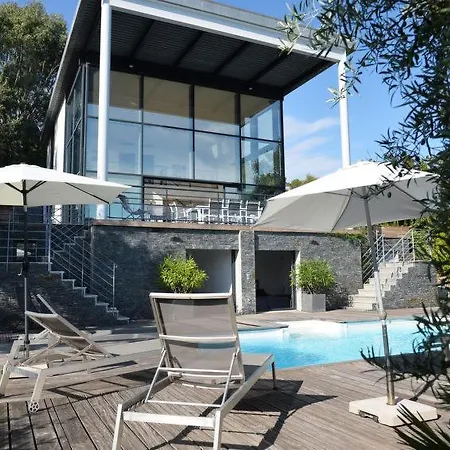 Sleeps 10 Pool Air Con Wifi *